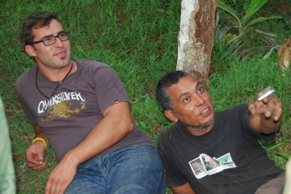 Tomáš Ouhel a Rudianto Sembiring (vpravo) Tomáš Ouhel a Rudianto Sembiring (vpravo)